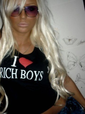 facebook-wild-girls03