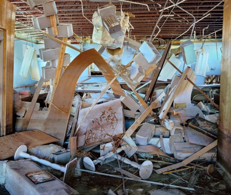 huge-storm-remains09