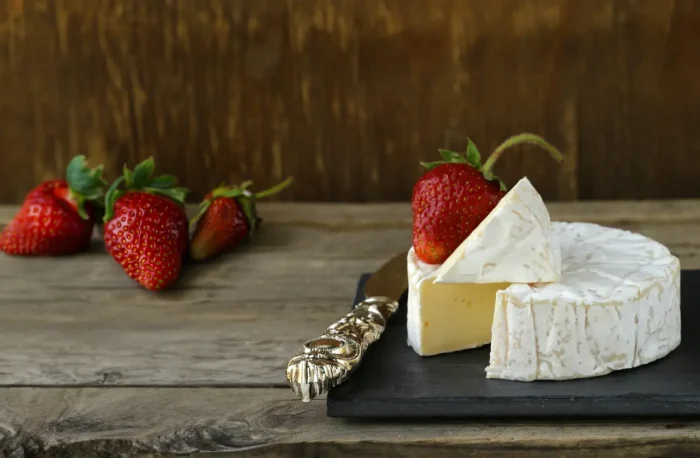 brie and strawberries